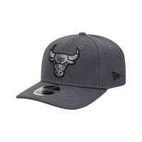 New Era Chicago Bulls Repreve® Carbon Steel 9Seventy Snapback Cap