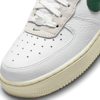 Wmns Nike Air Force 1 '07 LX 'Summit White and Gorge Green'