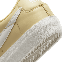 Wmns Nike Blazer Low '77 'Team Gold'