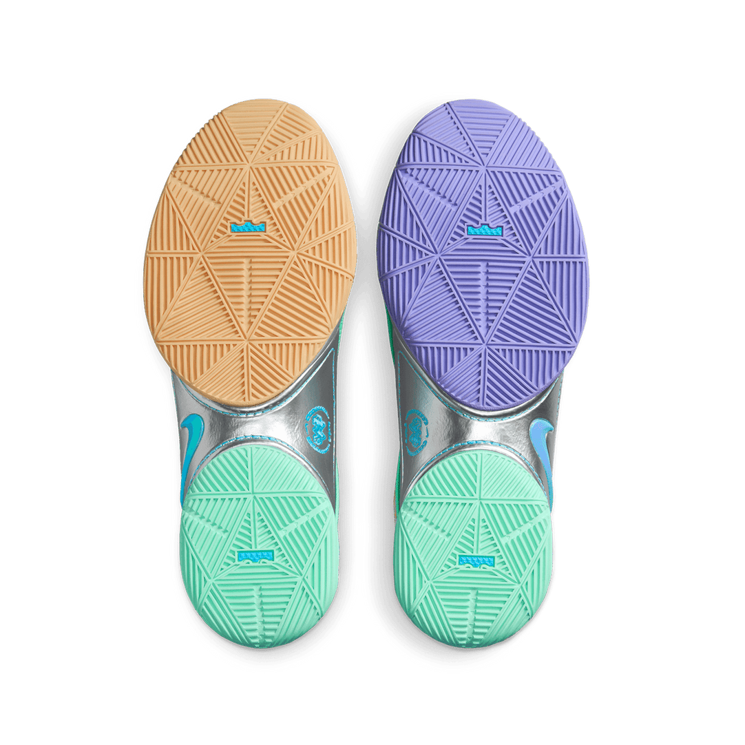 Nike LeBron XXII x Monopoly EP 'Currency'