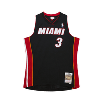 Mitchell & Ness Dwyane Wade Miami Heat 2012-13 Road Swingman Jersey