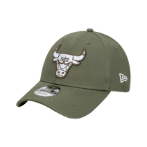 New Era Chicago Bulls Dark Olive 9Forty Snapback Cap