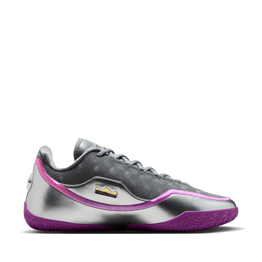 lebron boys sneakers