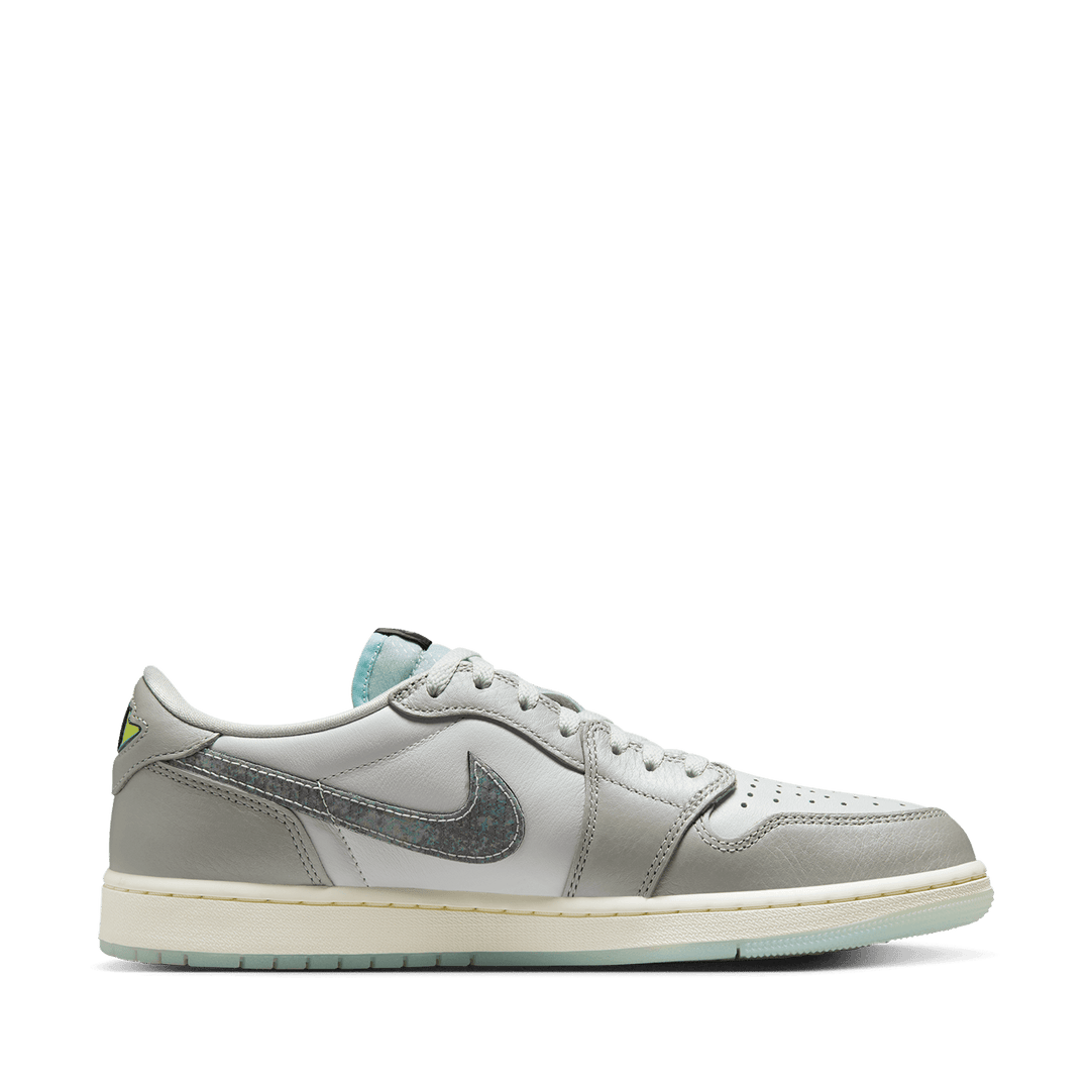Air Jordan 1 Low OG 'Lunar New Year' – TITAN Air Jordan 1 Low OG 'Lunar New Year' – TITAN