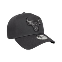 New Era NBA Chicago Bulls Tonal Outline E-Frame 9Forty Snapback