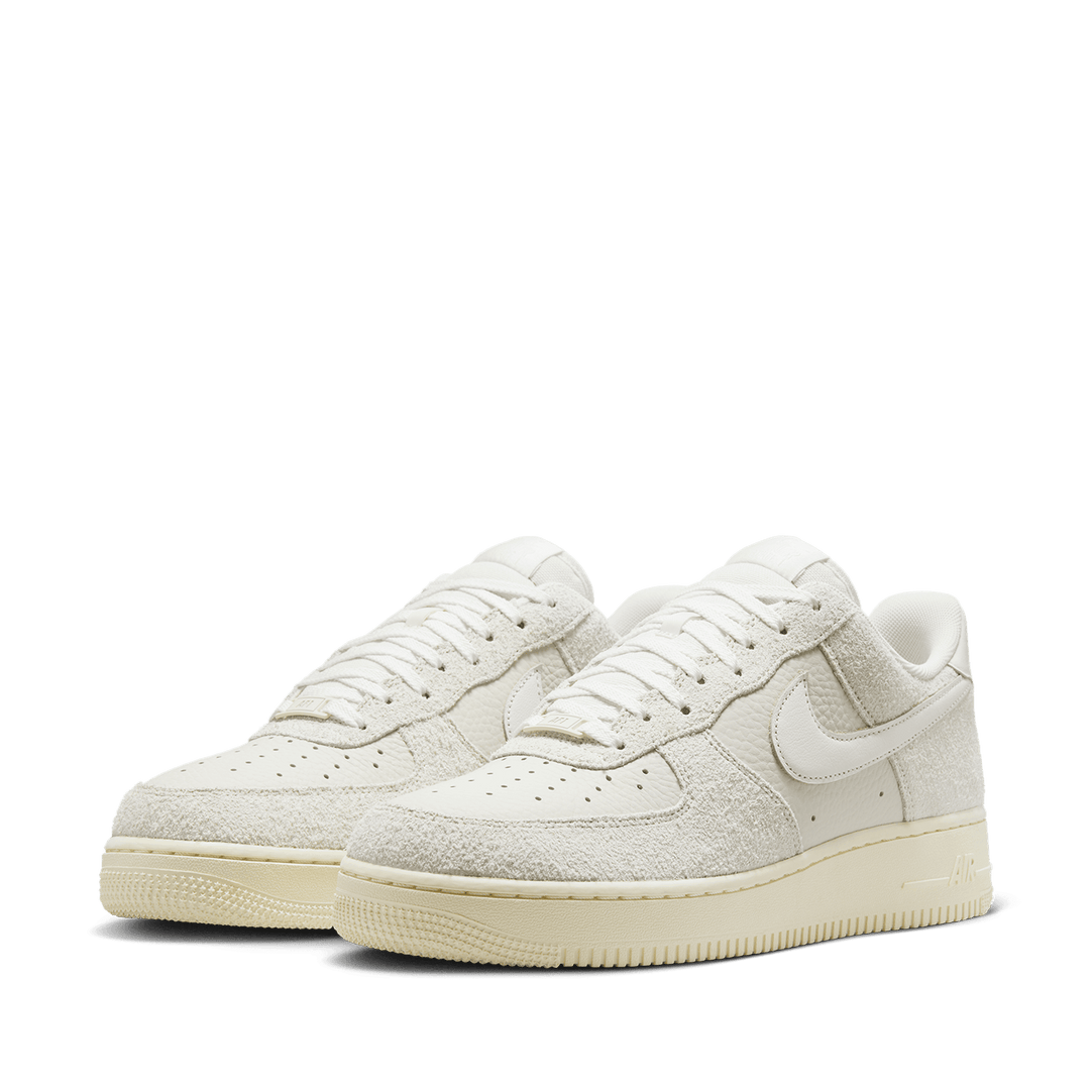 Air Jordan Air Force True Size Air Jordan Low (GS) 'True Blue'