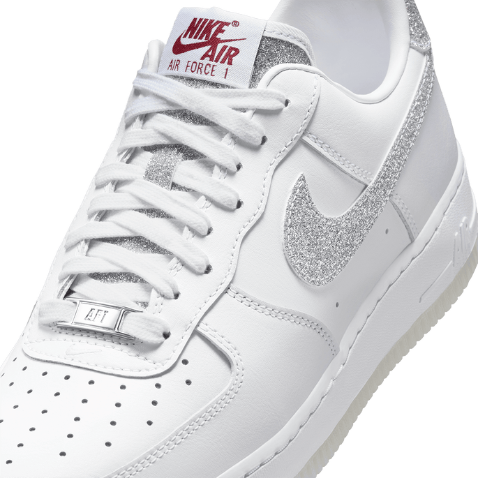 Wmns Nike Air Force 1 07 LX White and Cool Grey TITAN