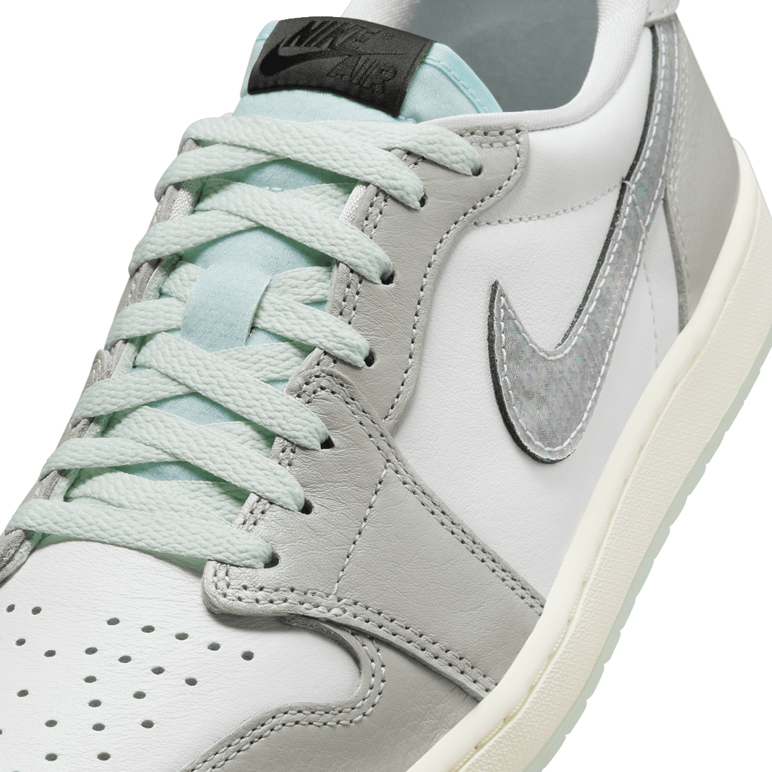 Air Jordan 1 Low OG 'Lunar New Year'