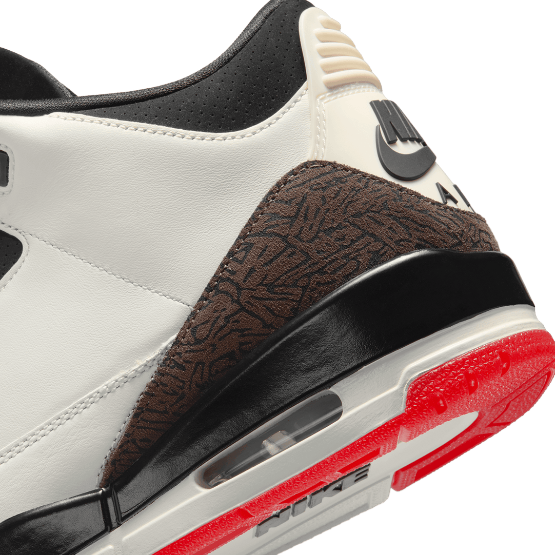 Air Jordan 3 Retro 'Sail and University Red' | Sail