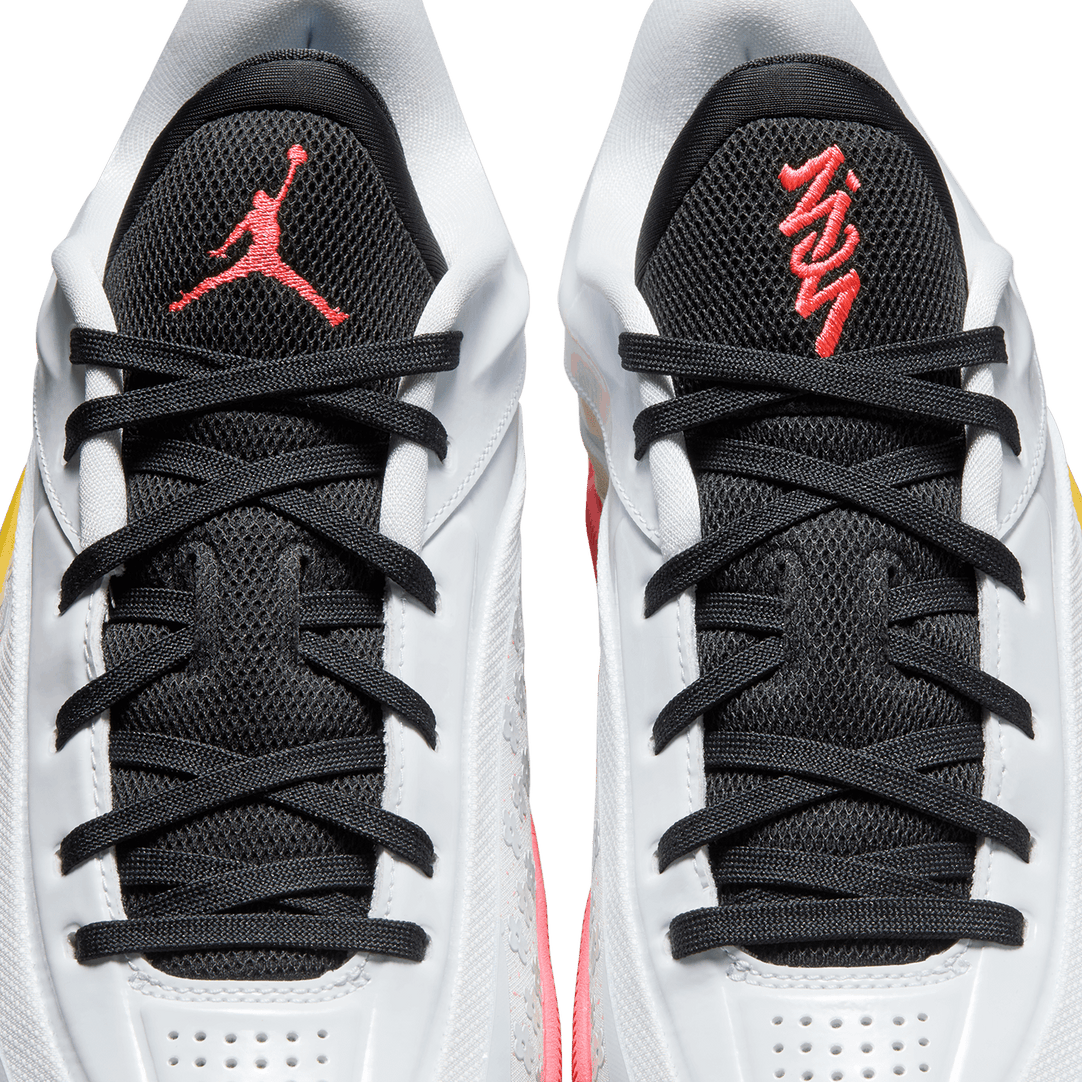 ☆送料無料☆ NIKE ZION 4 PF SHARONDA WHITE HOT PUNCH ☆ Jordan Zion 4 PF 'Sharonda' – TITAN