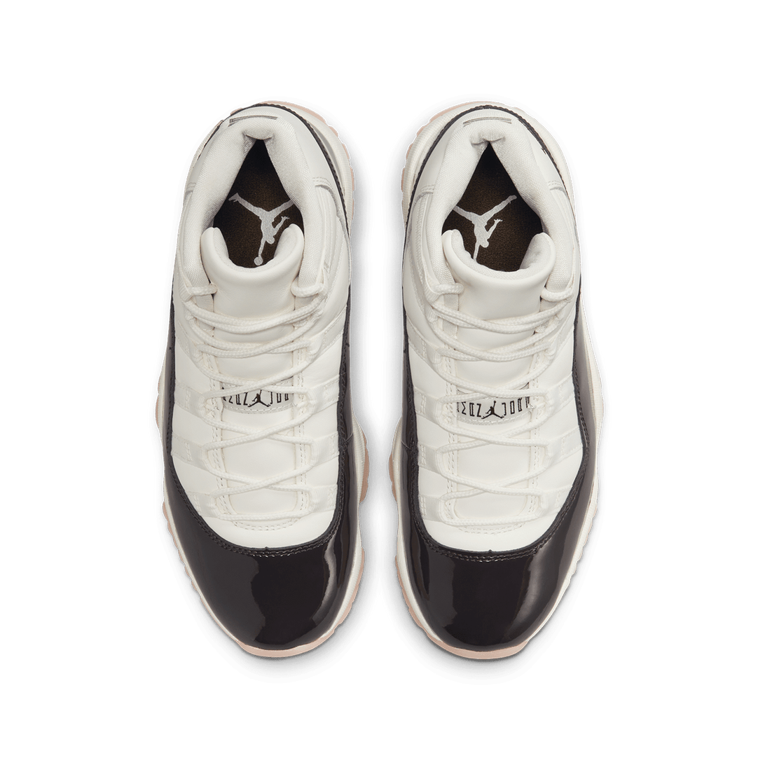 Jordan sales 11 titan