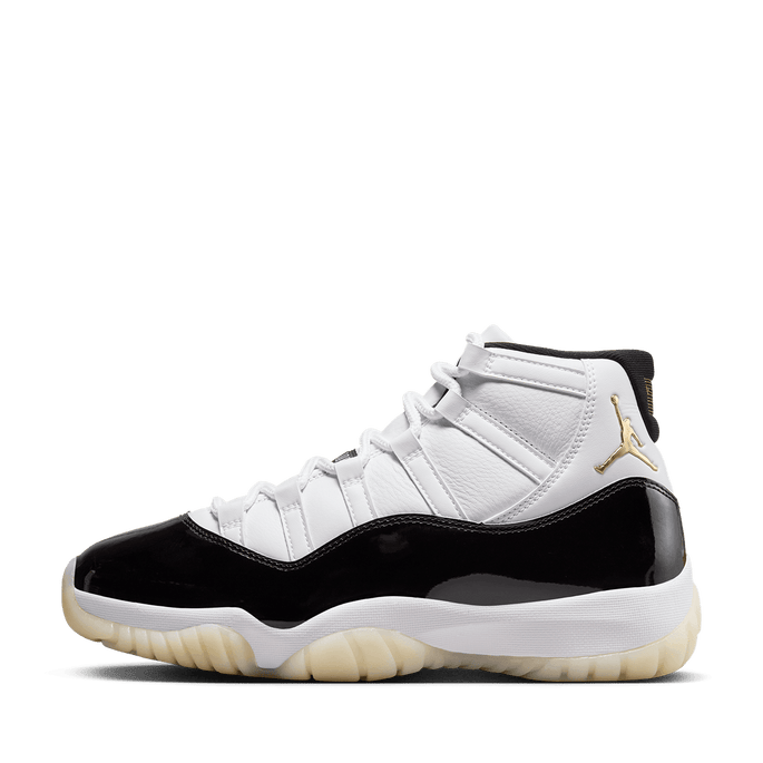 Jordans 11 that hot sale came out today
