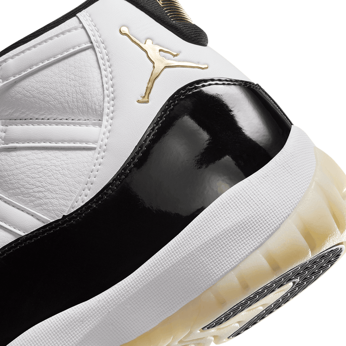 Titan jordan 11 best sale