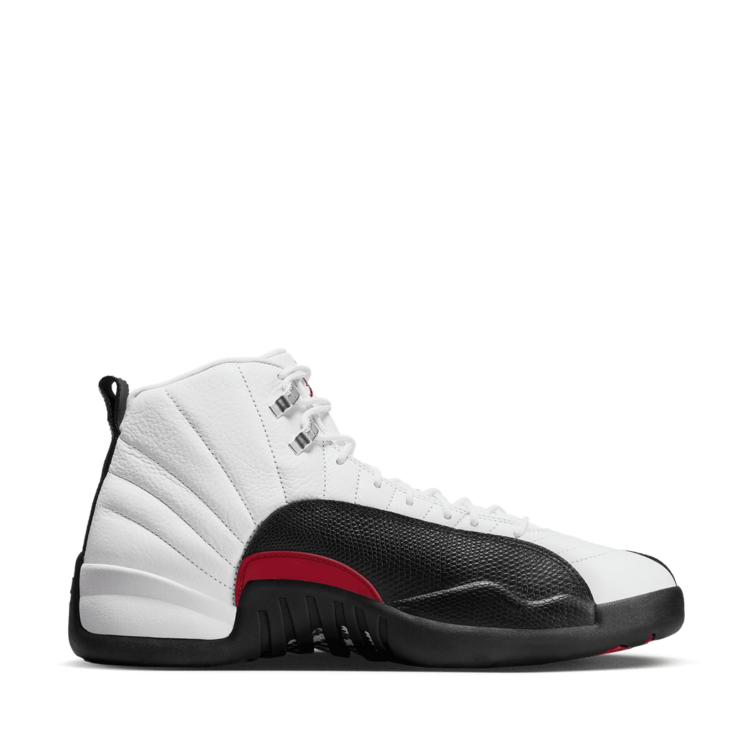 Jordan 12 Retro Shoes in Black/White/Taxi outlet 4y Kids