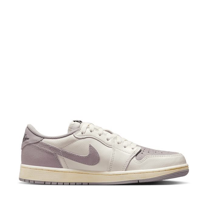 nike jordan 1 spruce aura