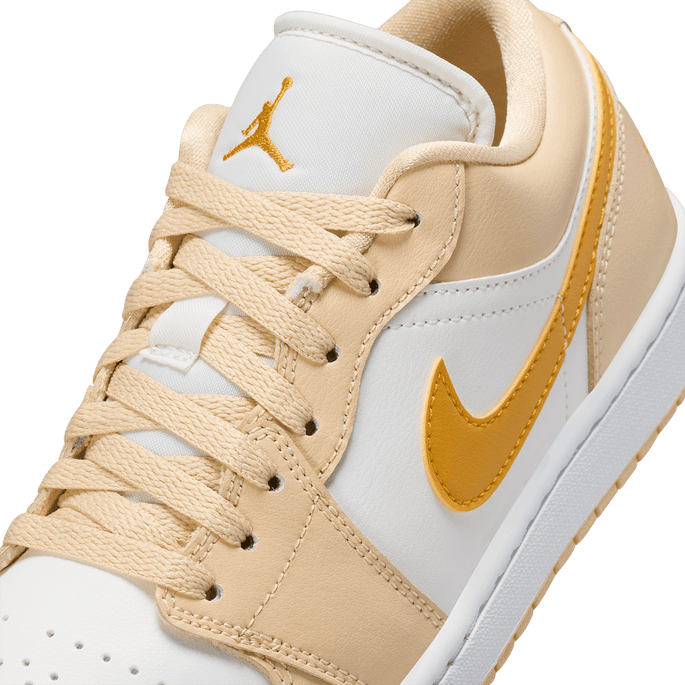 ◆正規品◆NIKE AIR JORDAN 1 LOW SE PALE VANILLA(W)◆送料込◆ Air Jordan 1 Low SE Women's Shoes. Nike JP