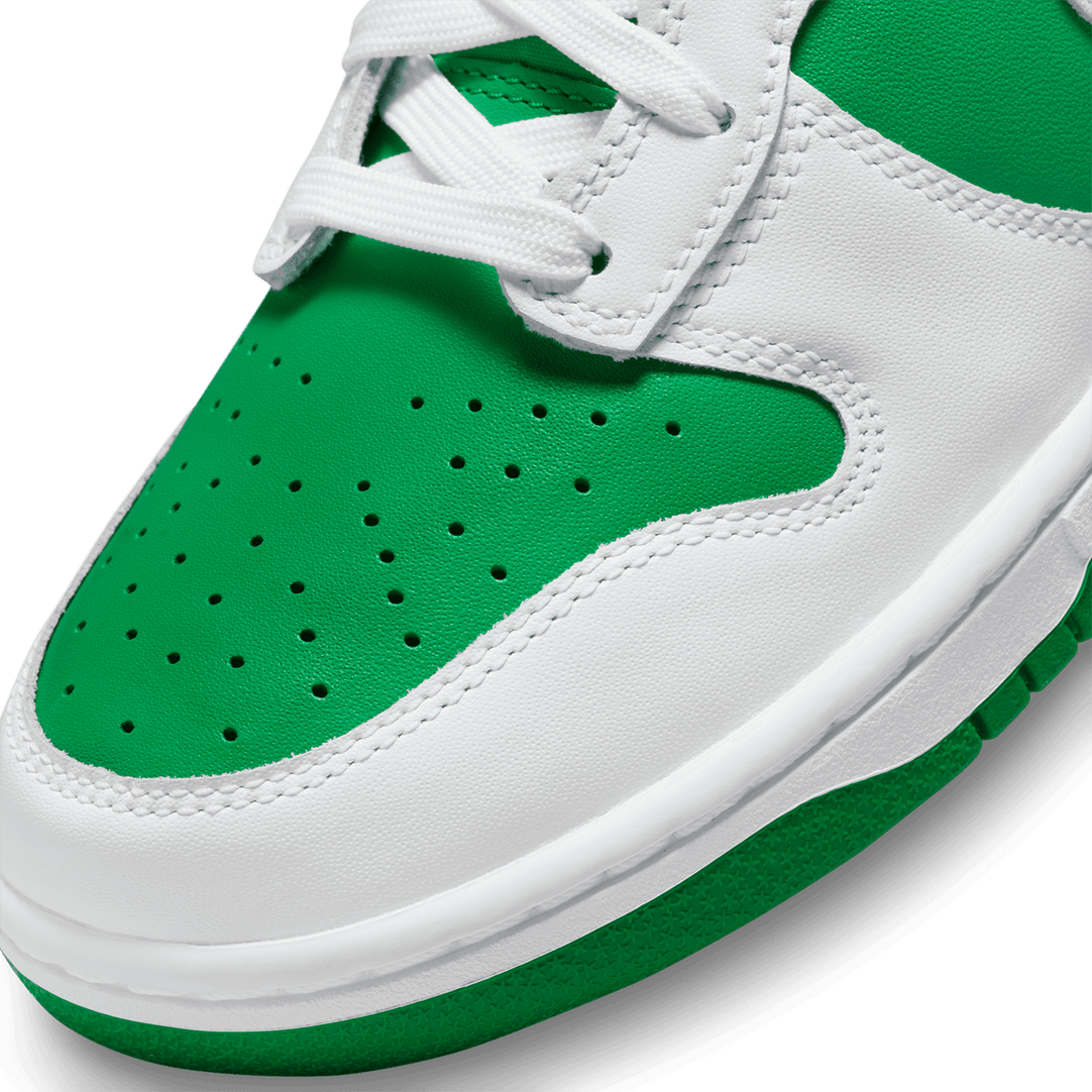 Blue and green nike dunks clearance high