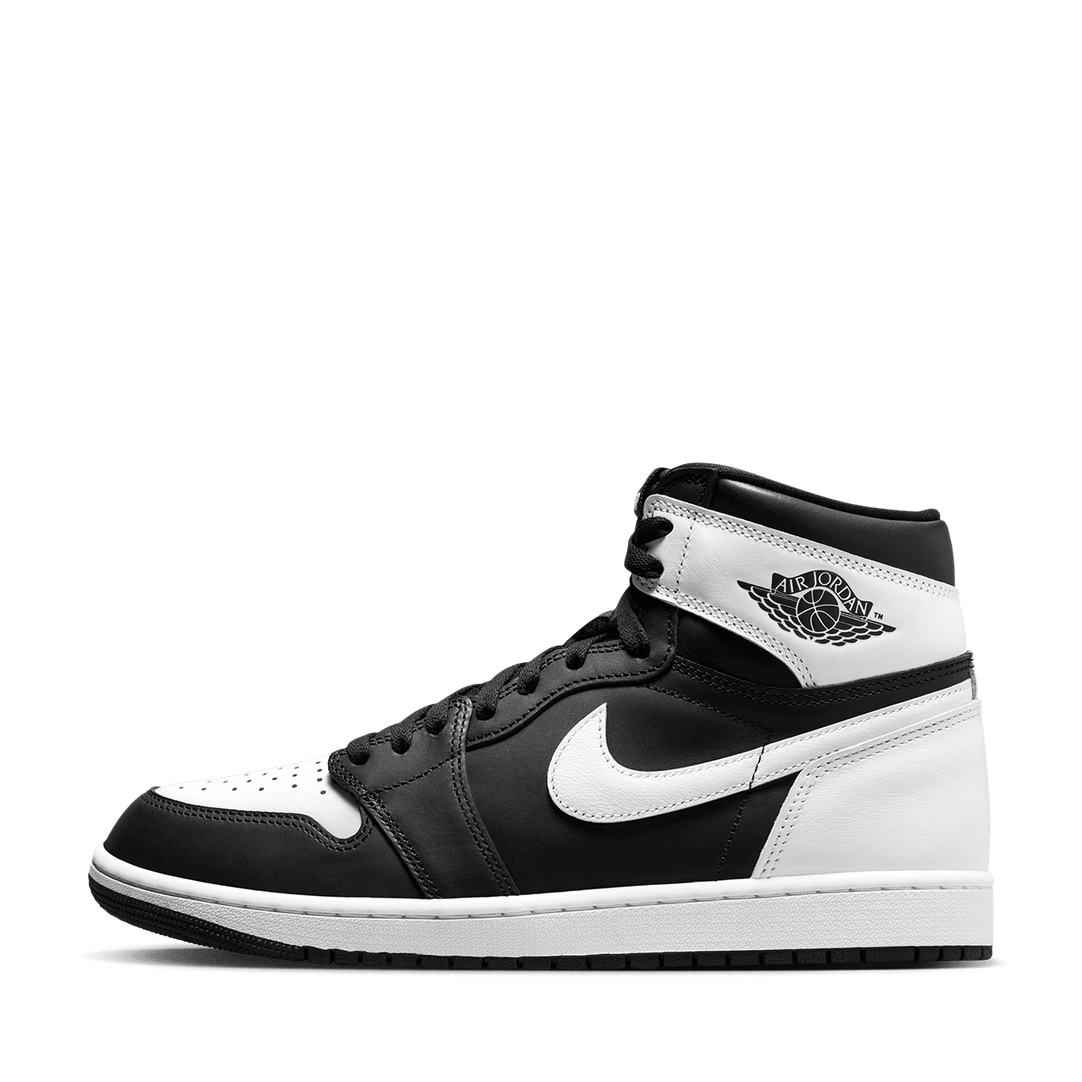 Air jordan 1 retro sales high og black/white price