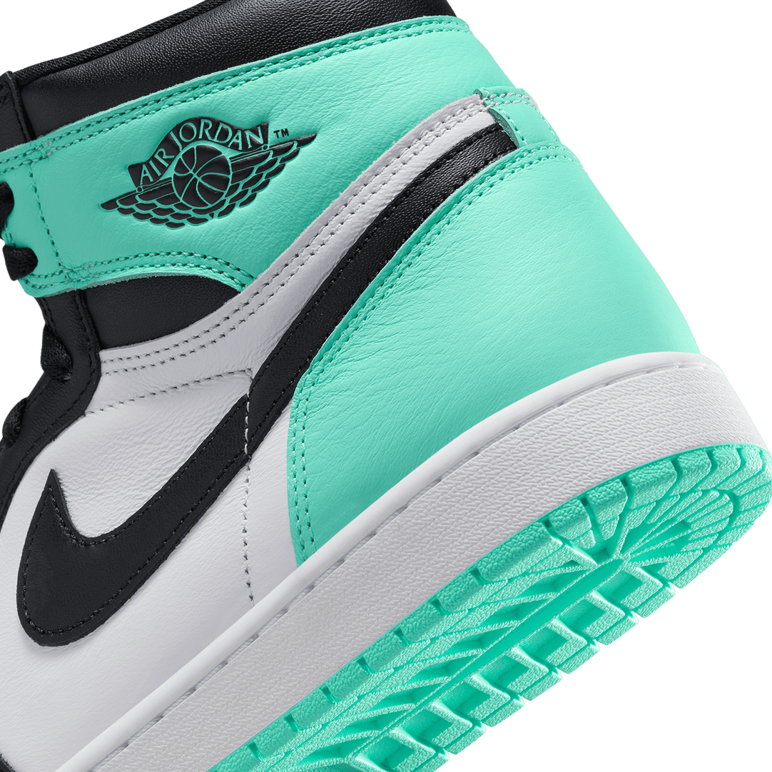 Nike Air Jordan 1 HIGH OG Green Glow 輸入 - シューズ(男性用)