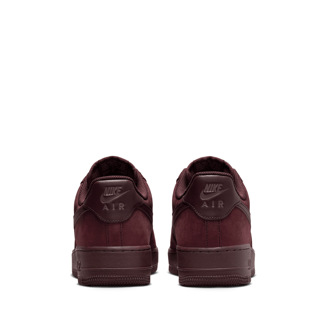 Nike air force maroon top suede