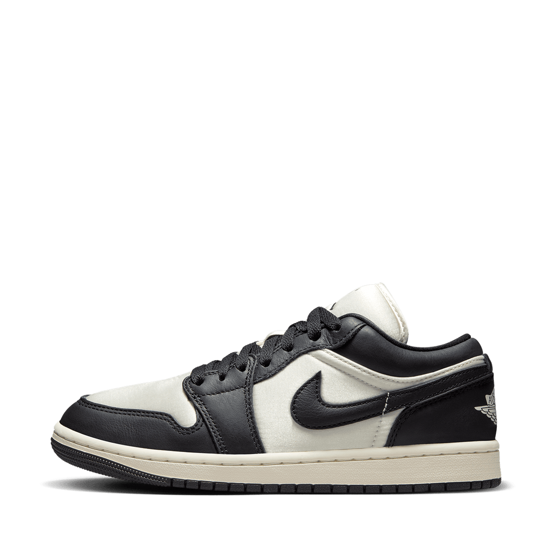 Jordan 1's sale low