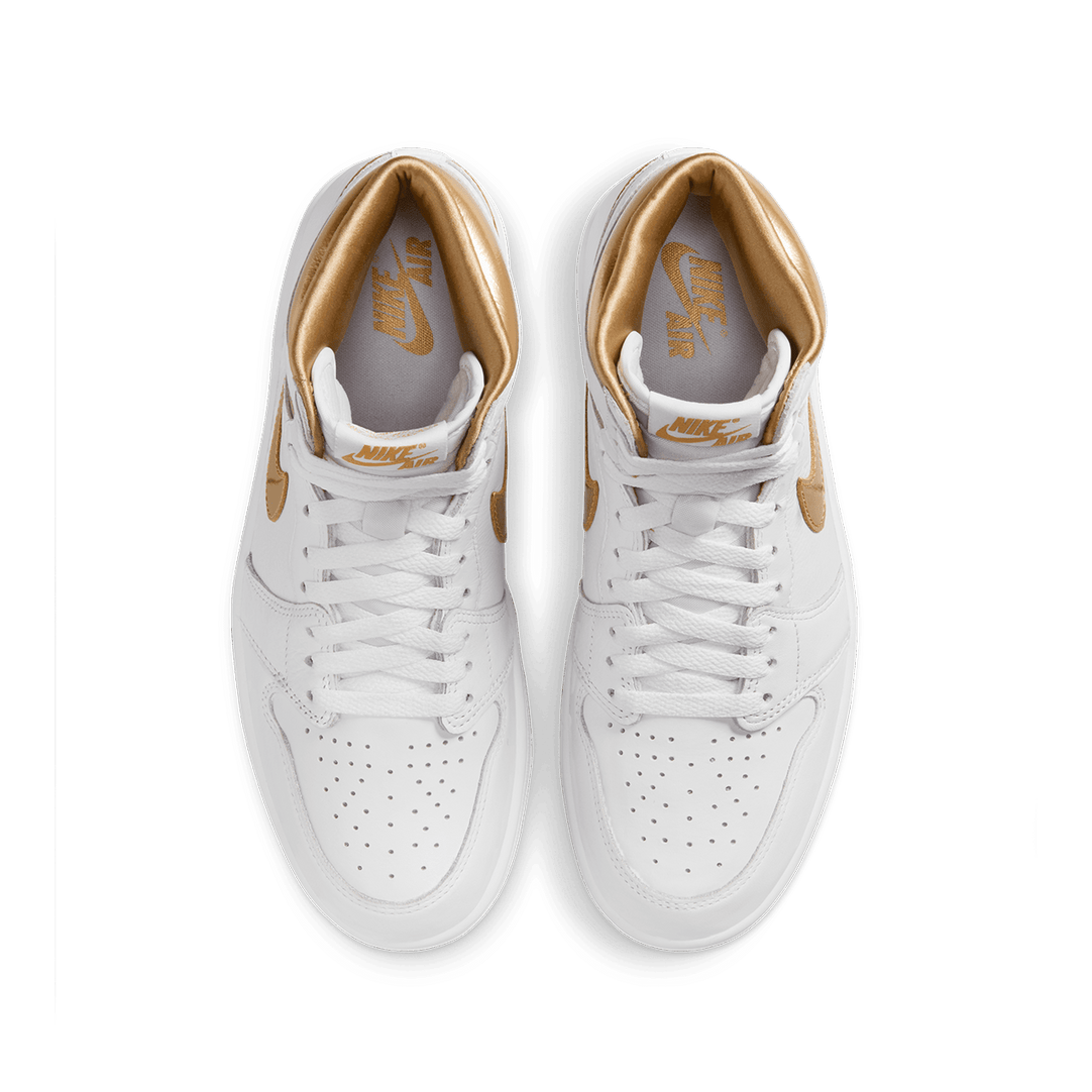 Wmns Air Jordan Retro High OG 'White and Gold' // Basketball Sale