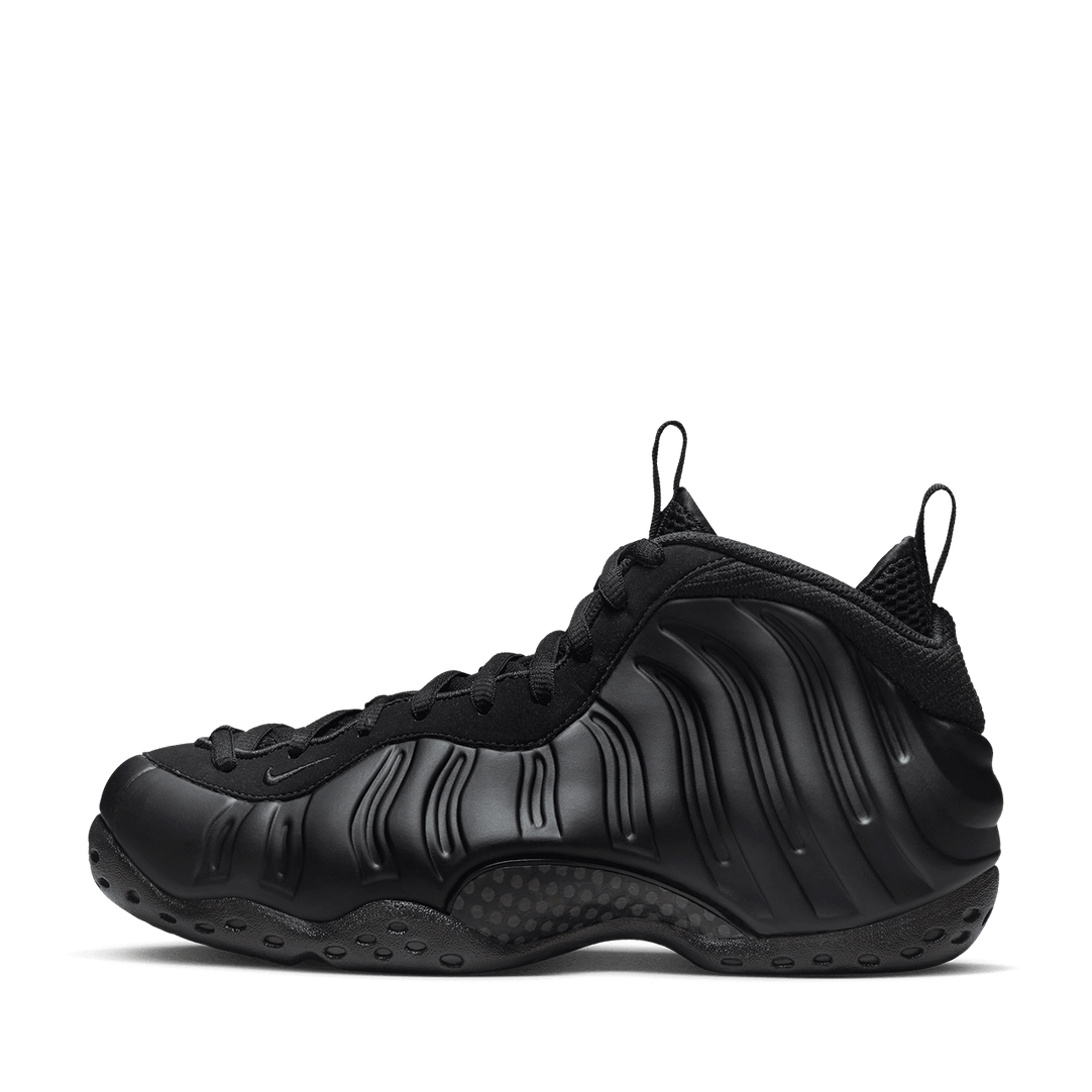 Foamposite top all black
