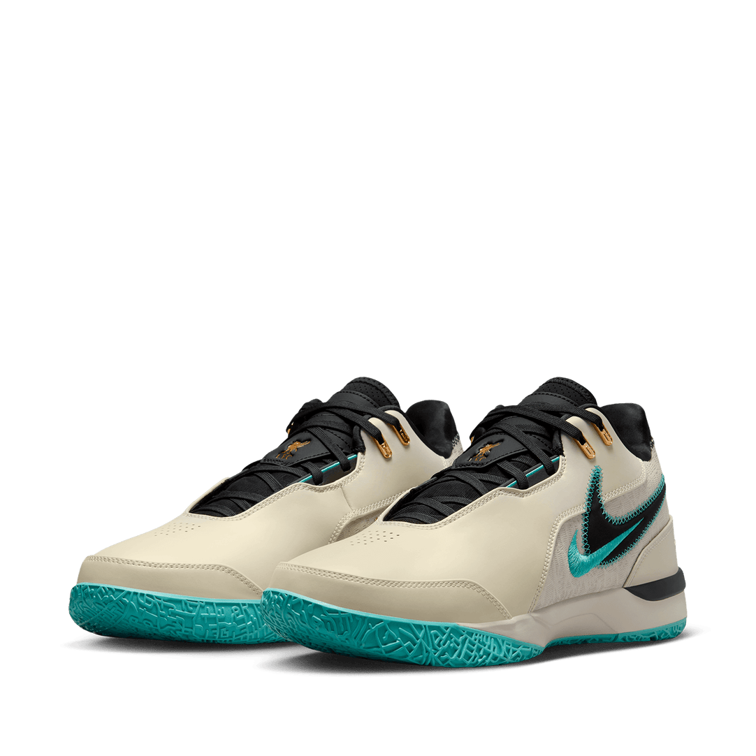lebron liverpool shoes