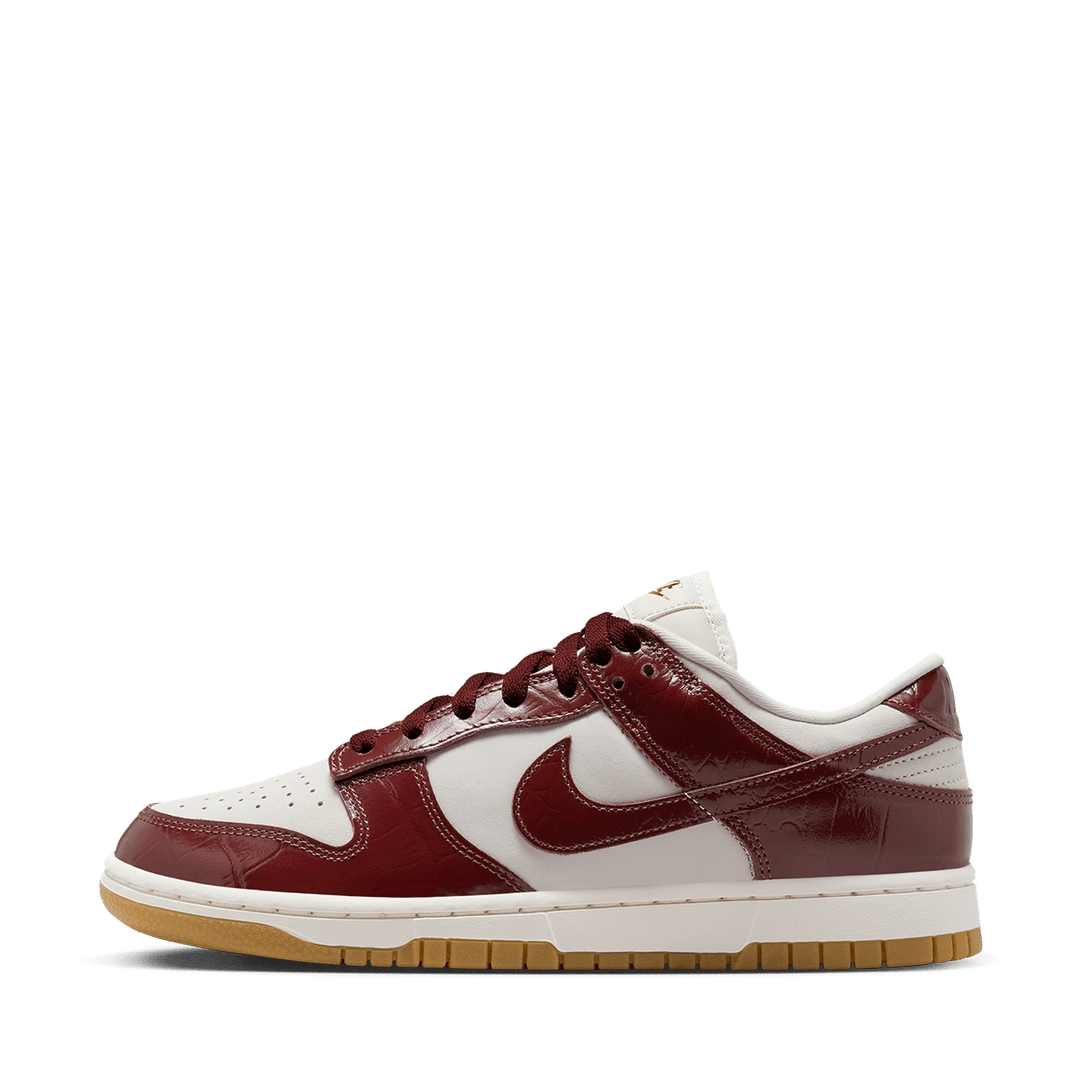 Nike low red best sale