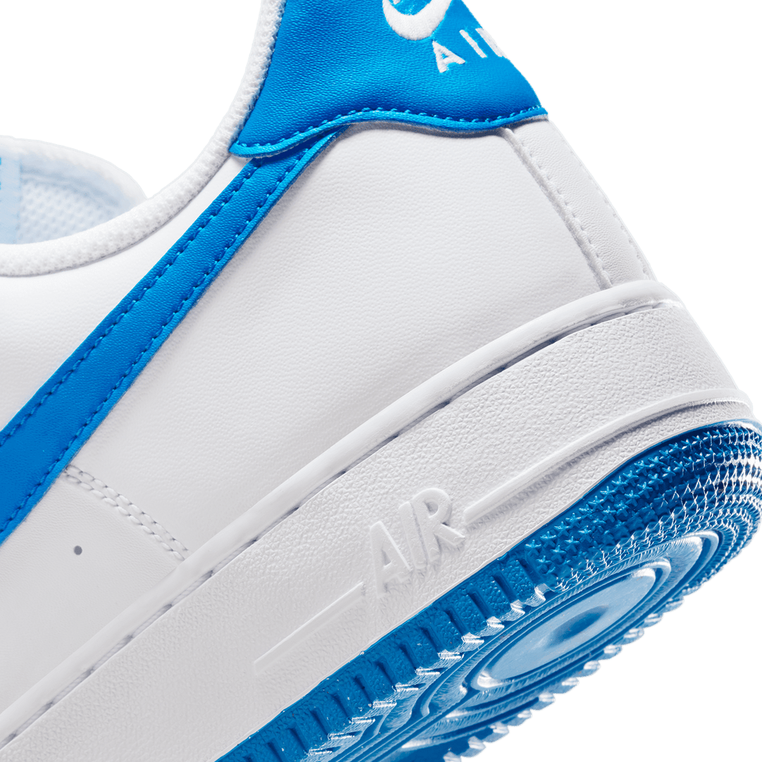 air force one white and blue