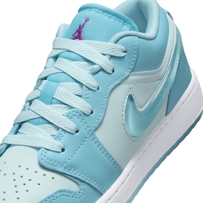 Blue jordan 1 low sales