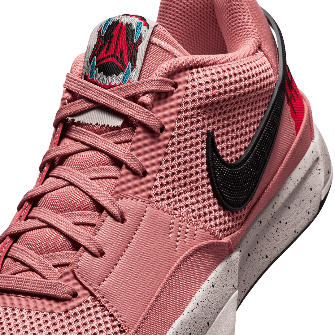 Nike zoom on sale live 2 pink