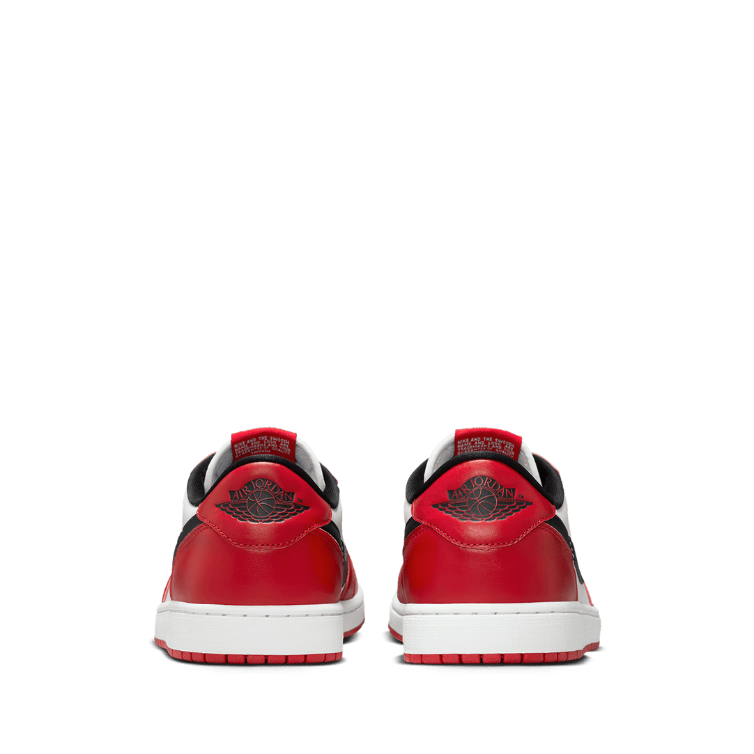 Air Jordan 1 Retro Low OG 'Chicago' | Red