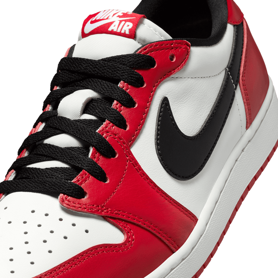 Air Jordan 1 Retro Low OG 'Chicago' | Red Air Jordan 1 Retro Low OG 'Chicago' | Red