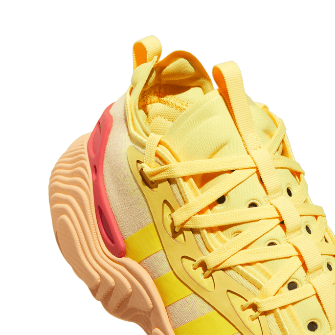 trae young orange shoes