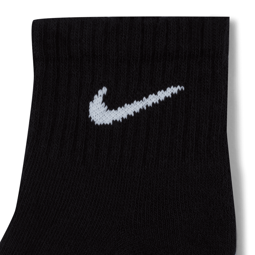 nike socks with swoosh on front