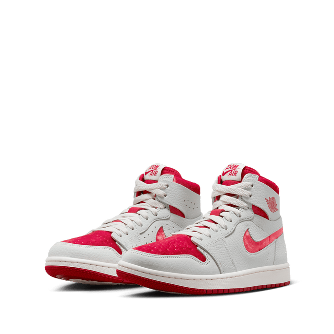 Wmns Air Jordan 1 Zoom Comfort 2 Valentines Day TITAN
