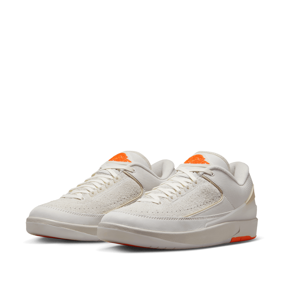 Jordan 2 low sales white