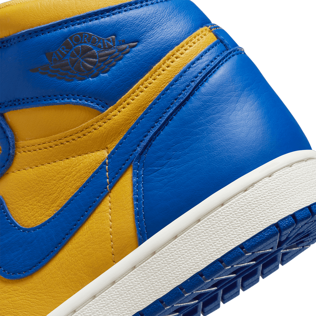 Wmns Air Jordan 1 Retro High OG Game Royal and Varsity Maize TITAN